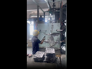 鑫百通XBT1818-4NP吊鉤式拋丸機(jī)工作視頻