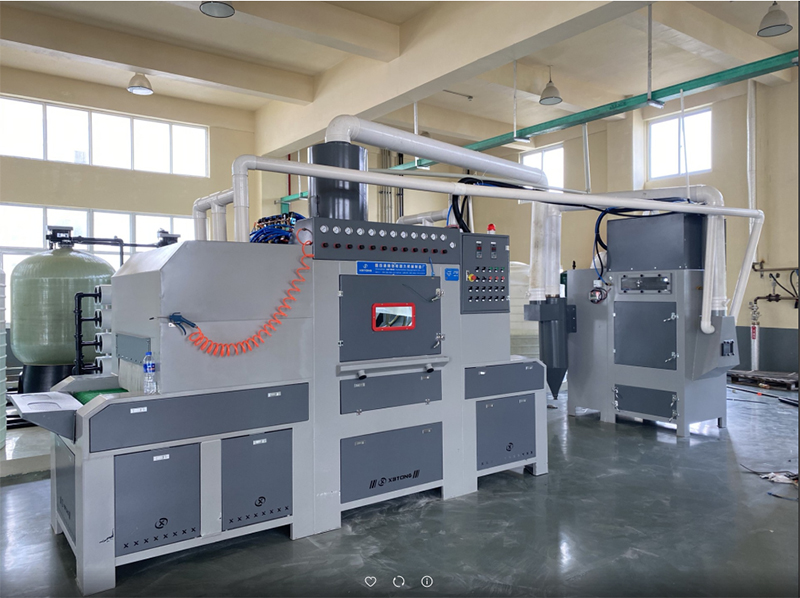 鑫百通鋼材輸送式自動(dòng)噴砂機(jī)工作視頻